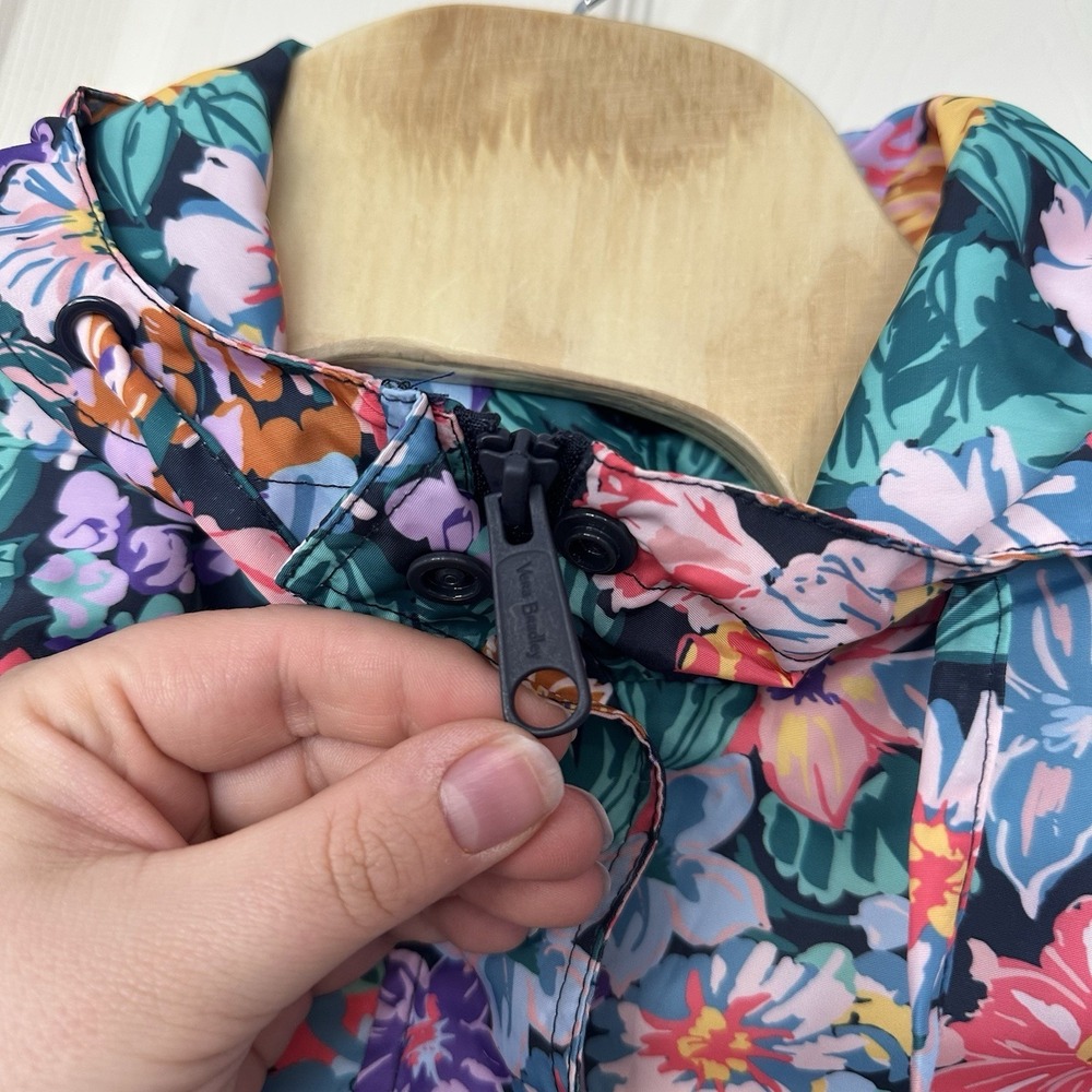Vera Bradley Women's Floral Colorful Rain Jacket Size M Spring Bloomcore Flowers - Picture 7 of 16